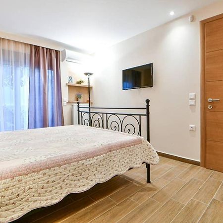 Modern Hospitality, With Private Garden, Athens Appartement Buitenkant foto