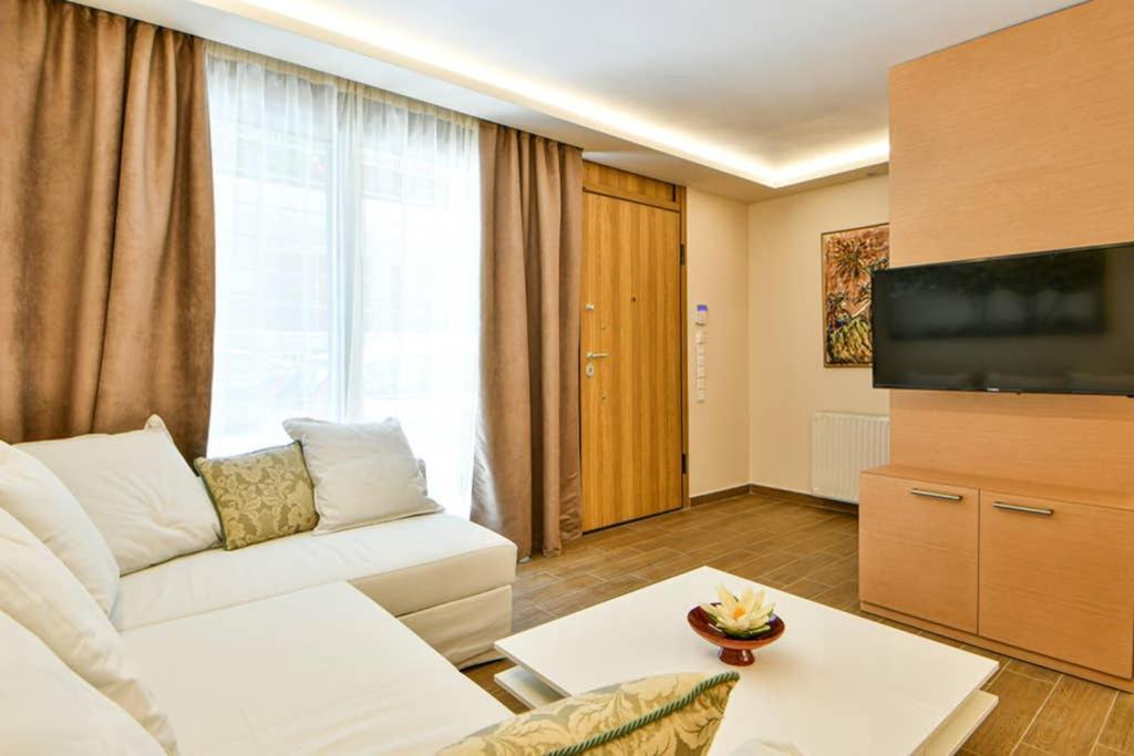 Modern Hospitality, With Private Garden, Athens Appartement Buitenkant foto